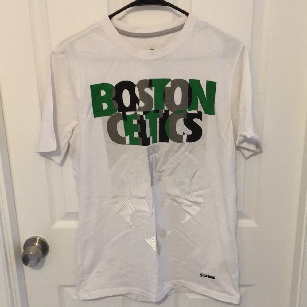 Boston Celtics NBA Men’s Medium Tee
